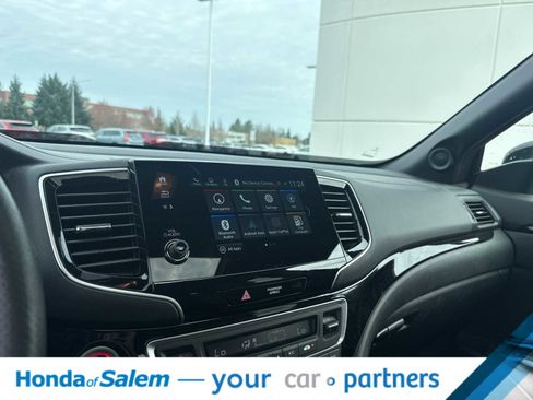 Used 2023 Honda Passport Elite image 16