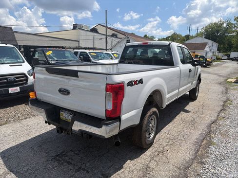 Used 2018 Ford F250 XL w/ Power Equipment Group AWD/4WD image 11