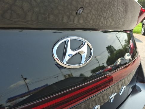 Used 2023 Hyundai Sonata SE FWD image 29
