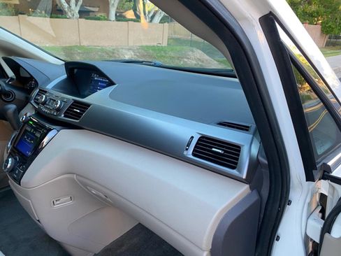 Used 2014 Honda Odyssey EX-L image 67