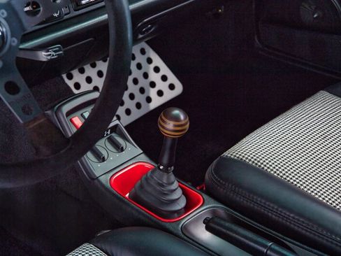 Used 1991 Porsche 911 Carrera image 29