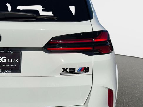 Used 2025 BMW X5 M Competition w/ Executive Package image 24