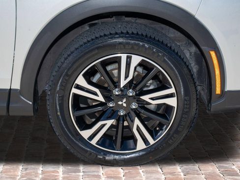 Used 2023 Mitsubishi Eclipse Cross SE AWD/4WD image 39