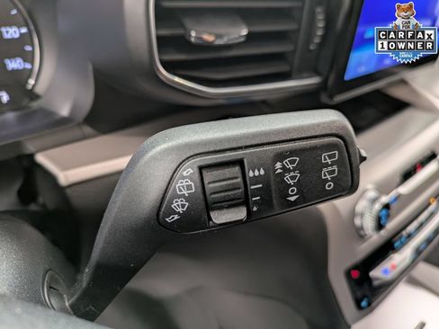 Used 2023 Ford Explorer XLT w/ Equipment Group 202A AWD/4WD image 22