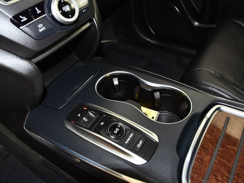 Used 2020 Acura MDX SH-AWD image 33