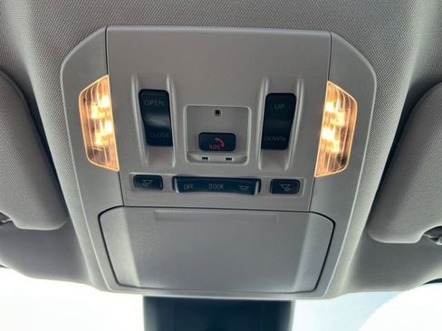 Certified 2024 Toyota Highlander XLE image 31