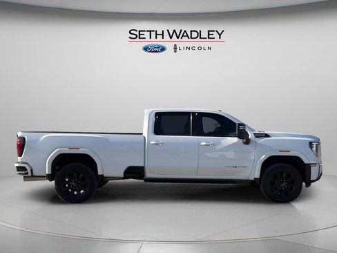 Used 2024 GMC Sierra 2500 AT4 w/ AT4 Premium Plus Package image 8