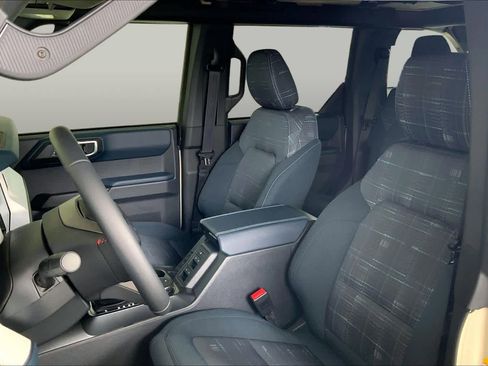 New 2026 Ford Bronco Heritage Edition AWD/4WD image 9