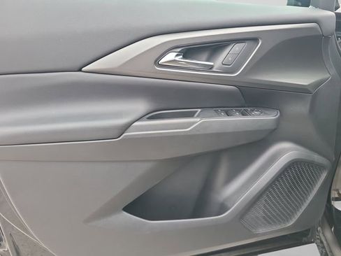 New 2026 Chevrolet Equinox EV LT w/ LPO, Blackout Package image 18