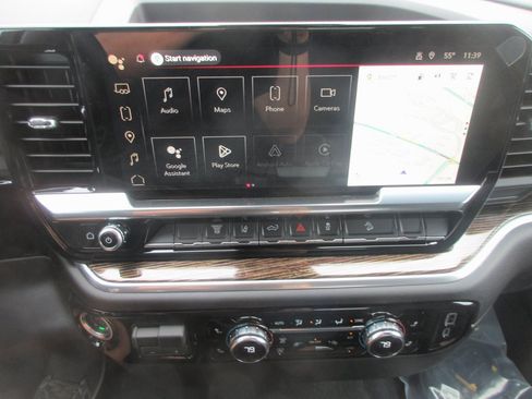 New 2026 GMC Sierra 2500 SLE w/ SLE Value Package; image 20