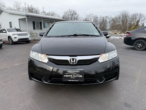 Used 2010 Honda Civic LX image 3