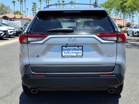 Used 2023 Toyota RAV4 XLE FWD image 6