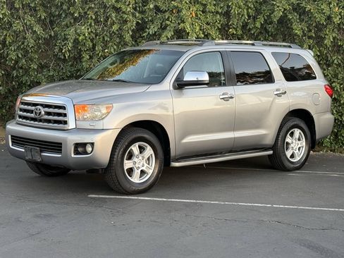 Used 2008 Toyota Sequoia Limited AWD/4WD image 3