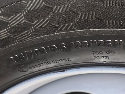 Used 2024 Ford F450 XL w/ XL Chrome Package image 42