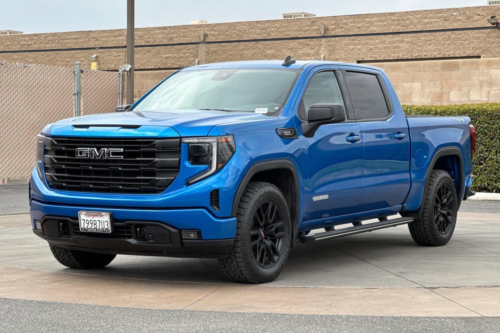 Used 2023 GMC Sierra 1500 Elevation AWD/4WD image 8