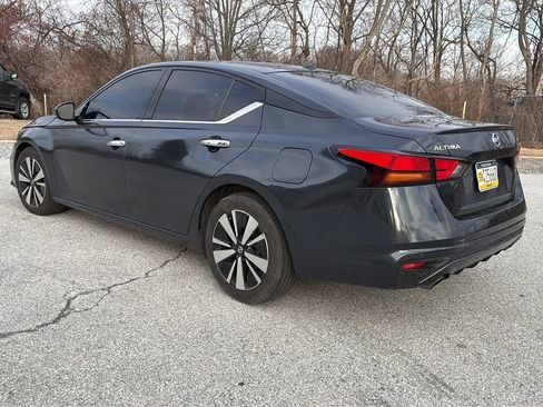 Used 2020 Nissan Altima 2.5 SV image 5