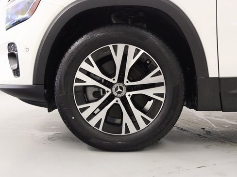 Certified 2024 Mercedes-Benz GLB 250 4MATIC image 10