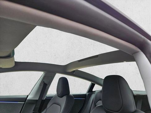 Used 2025 Tesla Model 3 Long Range RWD image 13