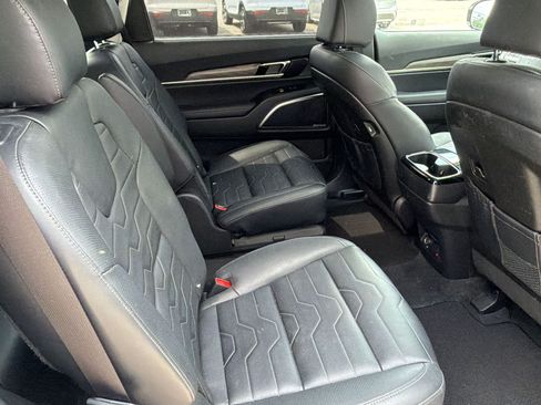 Used 2022 Kia Telluride SX w/ SX Prestige Package AWD/4WD image 30