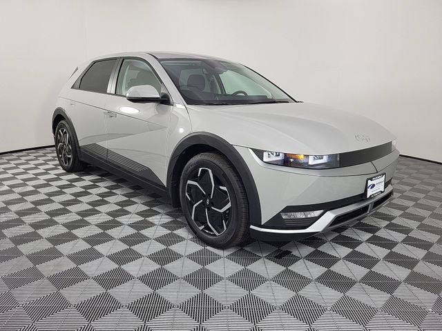 Used 2024 Hyundai Ioniq 5 SEL AWD/4WD image 7