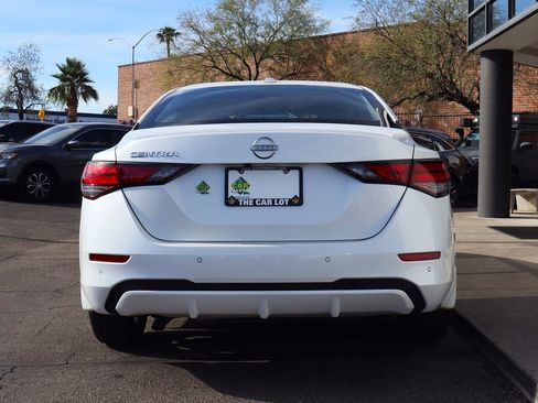 Used 2025 Nissan Sentra SV image 11