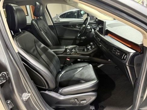 Used 2021 Lincoln Nautilus Reserve w/ Monochromatic Package image 32