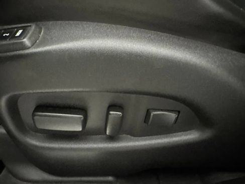 Used 2015 Cadillac SRX Luxury w/ Driver Awareness Package FWD image 22