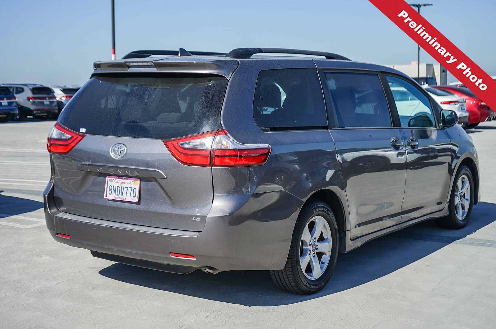 Used 2020 Toyota Sienna LE FWD image 6