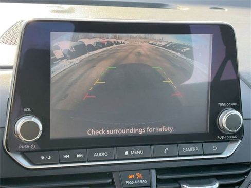 Used 2024 Nissan Altima 2.5 SV image 23