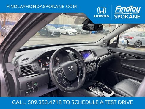 Used 2018 Honda Pilot Touring image 12