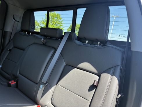 New 2026 Chevrolet Silverado 1500 LT Trail Boss w/ LT Trail Boss Premium Package AWD/4WD image 14