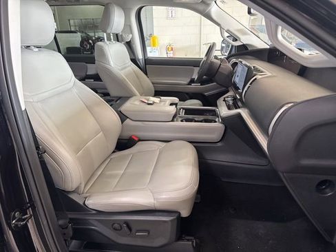 Used 2025 Ford Expedition Max Active image 20