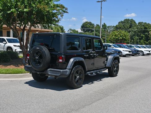 Used 2019 Jeep Wrangler Unlimited Sport S AWD/4WD image 4