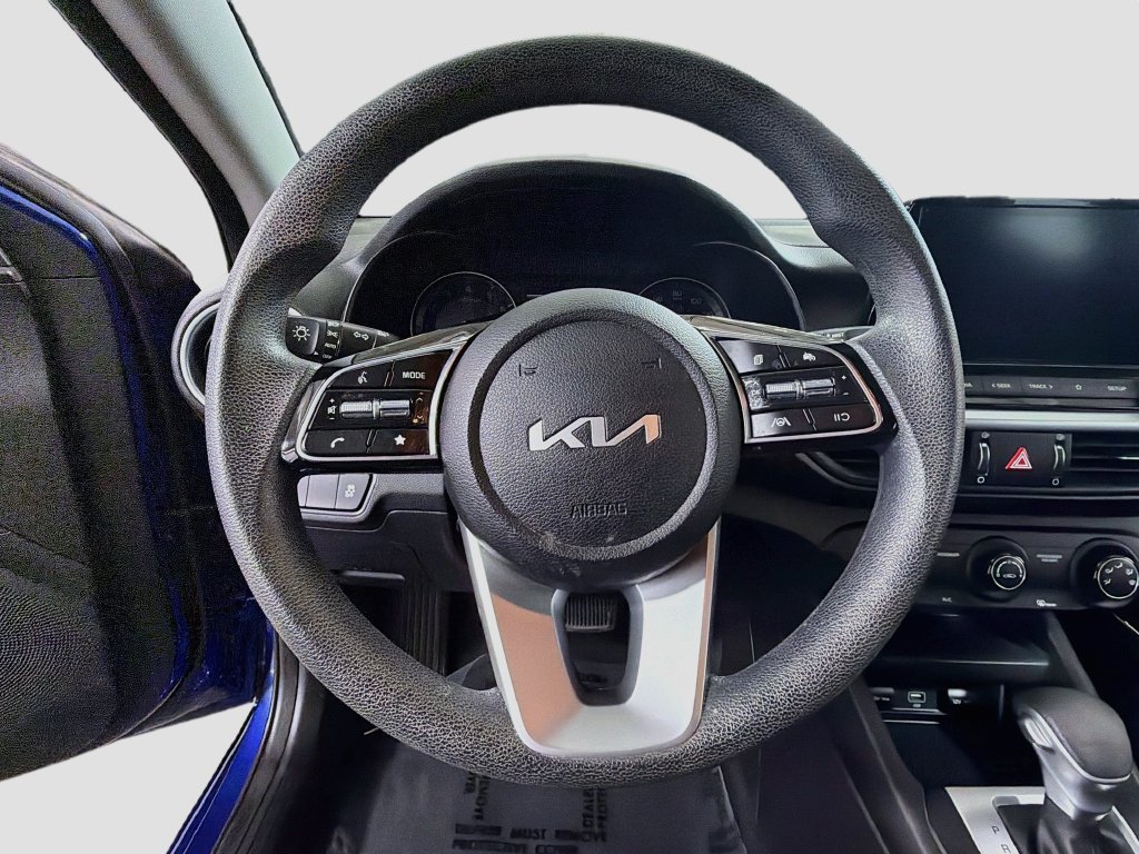 Used 2023 Kia Forte LXS w/ LXS Technology Package FWD image 13
