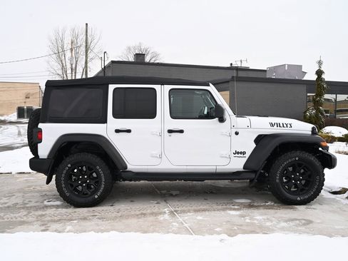 Used 2021 Jeep Wrangler Unlimited Sport image 4