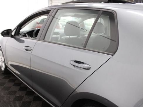 Used 2017 Volkswagen Golf Wolfsburg Edition FWD image 7