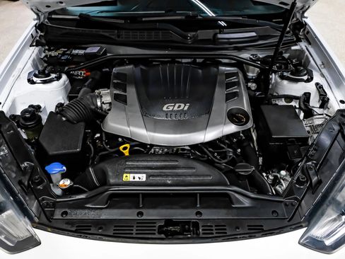 Used 2013 Hyundai Genesis 3.8 RWD image 47