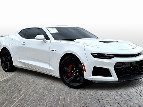 Used 2023 Chevrolet Camaro LT image 11