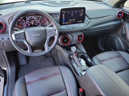 Used 2025 Chevrolet Blazer RS FWD image 14