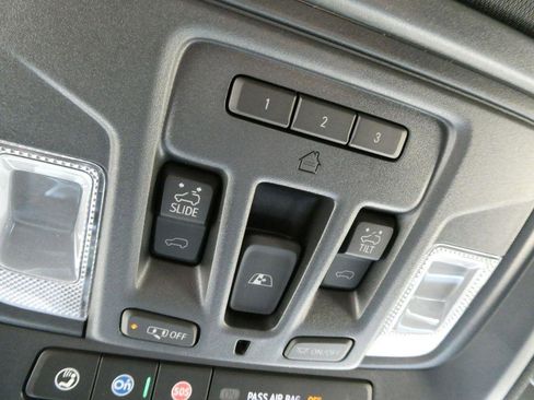 New 2026 Chevrolet Silverado 1500 High Country w/ High Country Premium Package AWD/4WD image 28