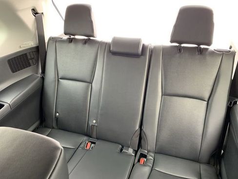 Used 2026 Toyota Grand Highlander XLE image 33