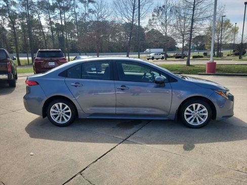 Certified 2026 Toyota Corolla LE w/ LE Premium Package image 8