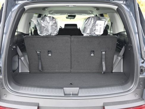 New 2026 Hyundai Santa Fe SEL w/ Tow & Go Package AWD/4WD image 8