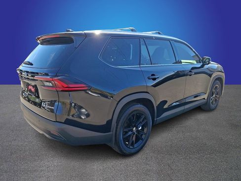 Used 2025 Toyota Grand Highlander AWD image 4