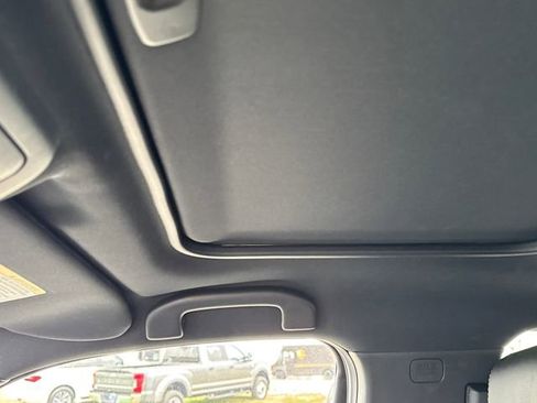 Used 2023 Nissan Frontier PRO-4X w/ Pro-4X Premium Package image 13