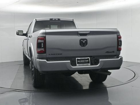 Used 2022 RAM 3500 Limited w/ Night Edition AWD/4WD image 33