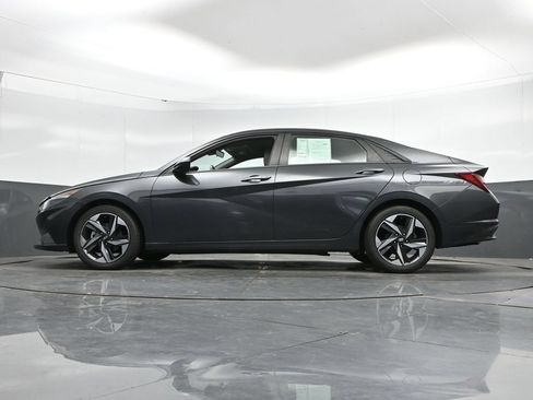 Used 2023 Hyundai Elantra SEL w/ Convenience Package FWD image 45