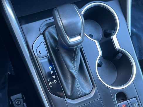 Certified 2022 Toyota Highlander XLE image 23