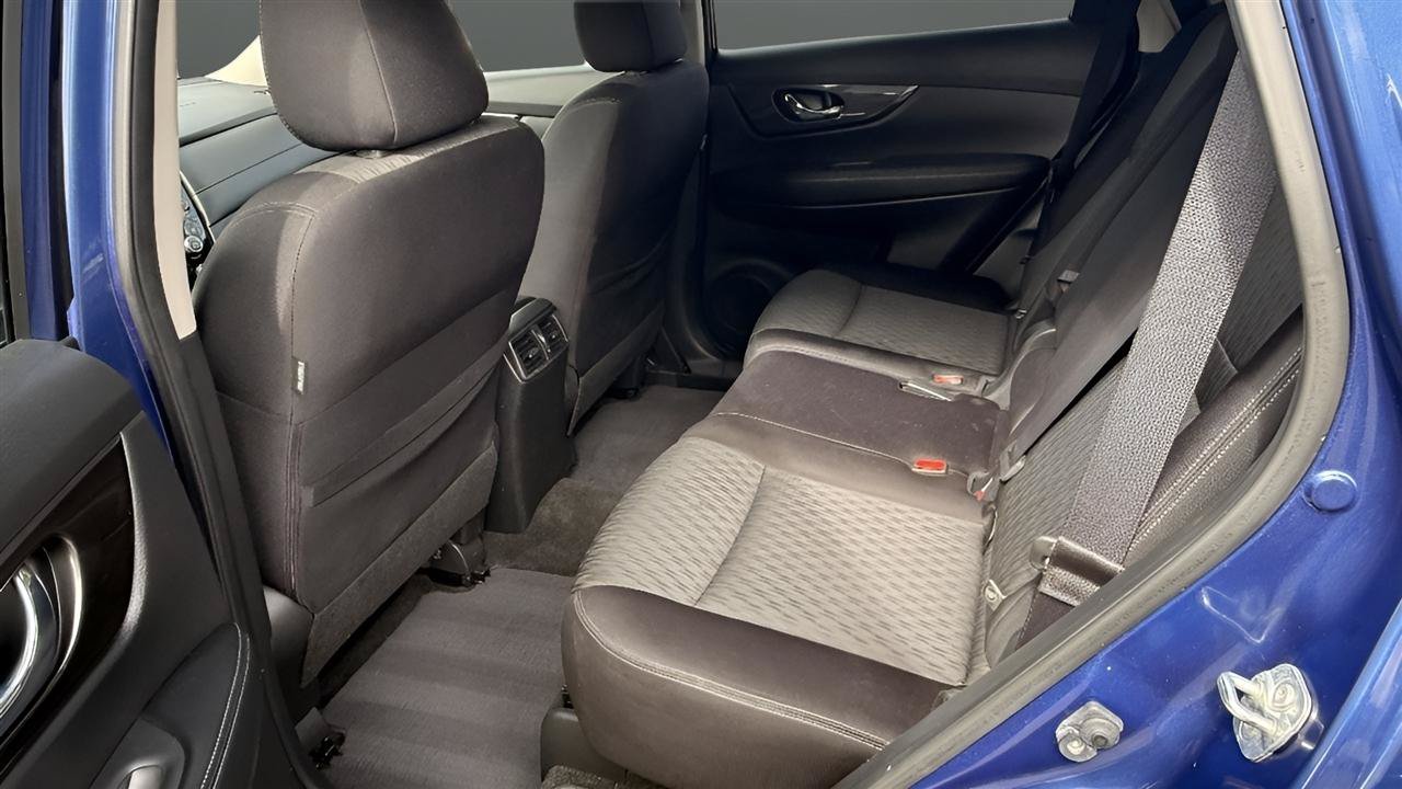 Used 2019 Nissan Rogue SV w/ Premium Package AWD/4WD image 12