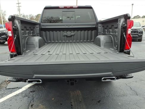 New 2026 Chevrolet Silverado 1500 High Country w/ High Country Premium Package image 15